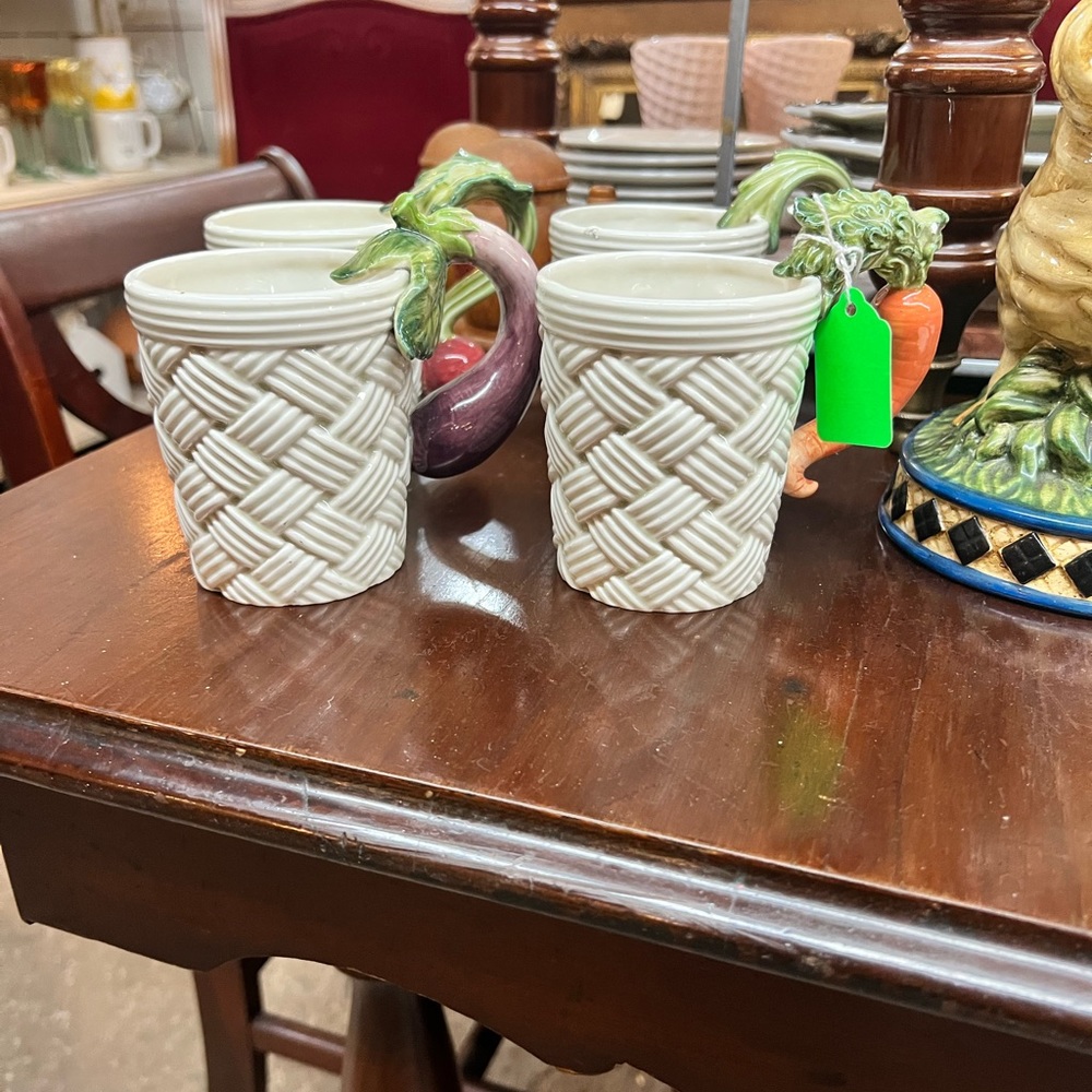 Fitz and floyd vintage vegetable ceramic mugs, set of 4.